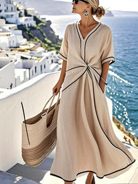 Selene | Robe d'été à col en V et motif géométrique pour femmes