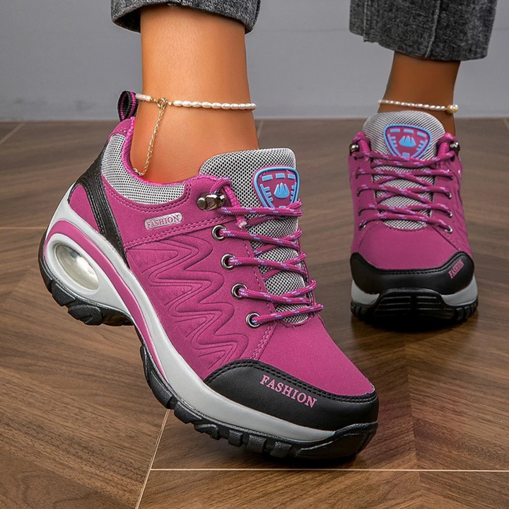 Lara | Women&