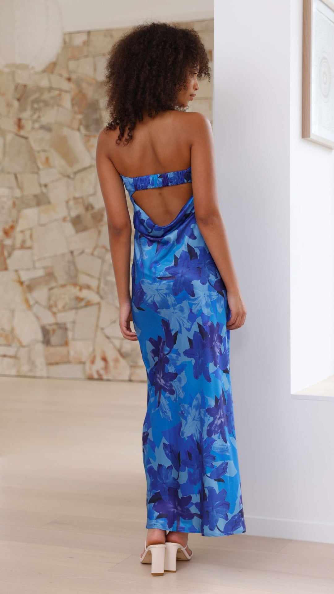 Carla | Abito maxi floreale da donna senza spalline