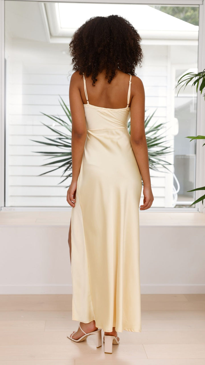 Elsa | Robe élégante à bretelles spaghetti pour invitées de mariage femme