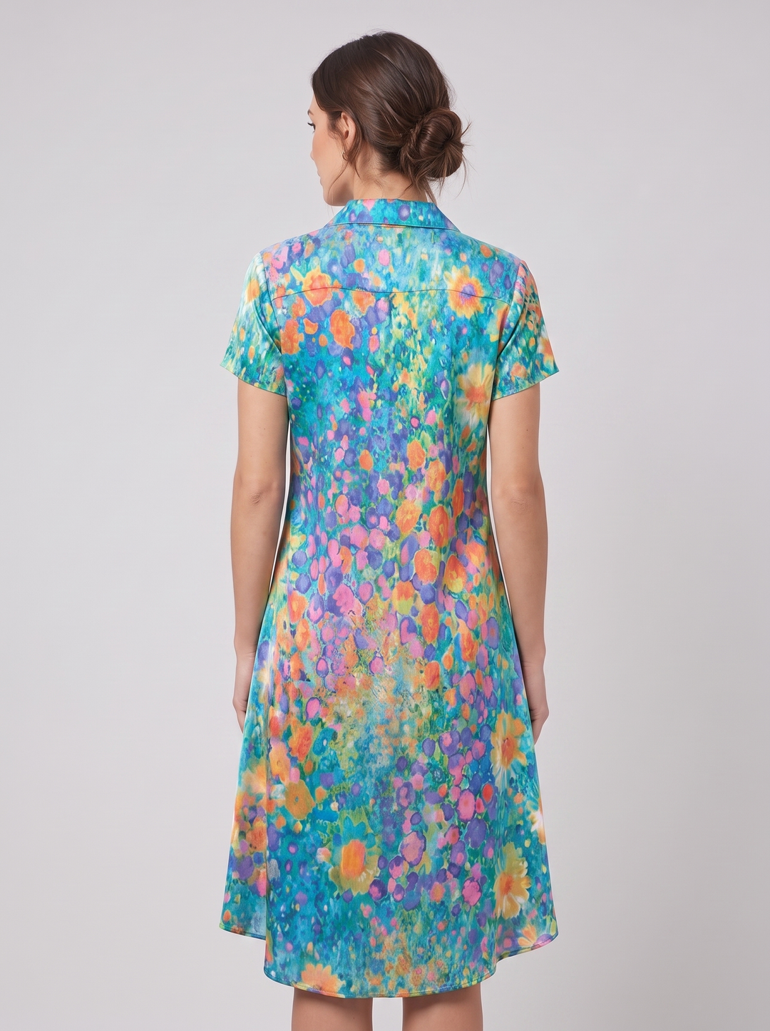 Carla | Robe midi légère et aérienne à motif floral pour invitée à un mariage