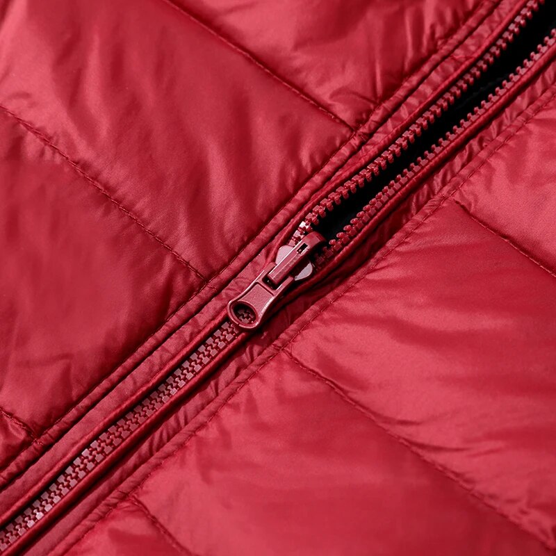 Flavia | Damen Leichte Winddichte Daunenjacke mit Kapuze
