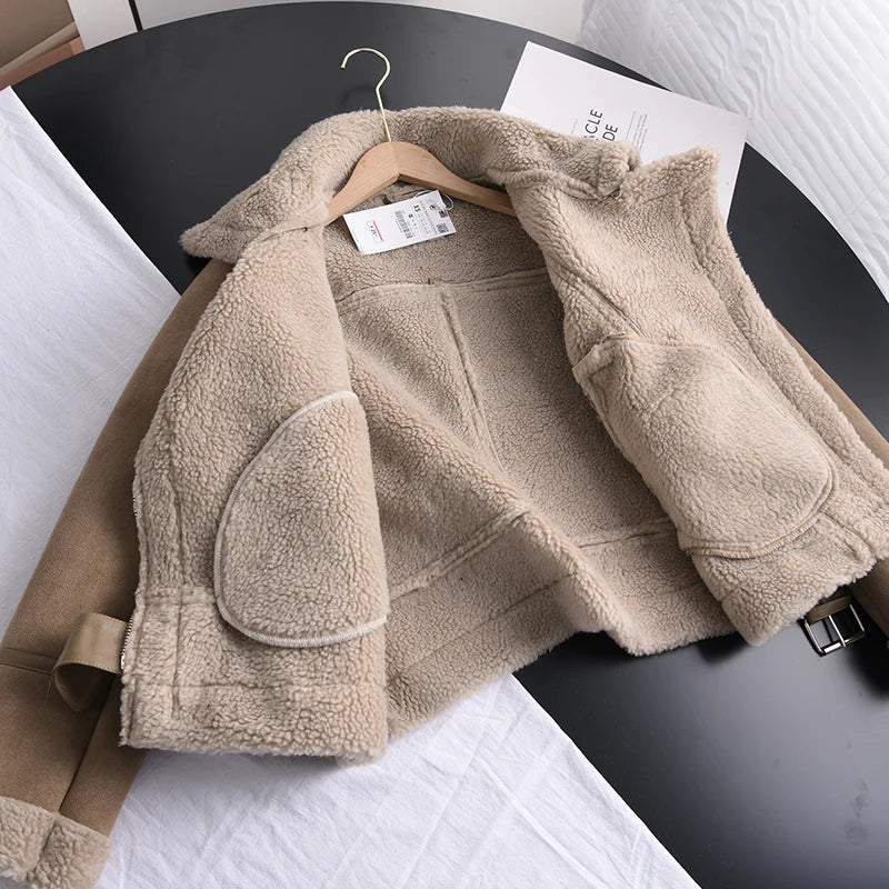 Antonia | Damen Taillierte Warme Wildlederjacke