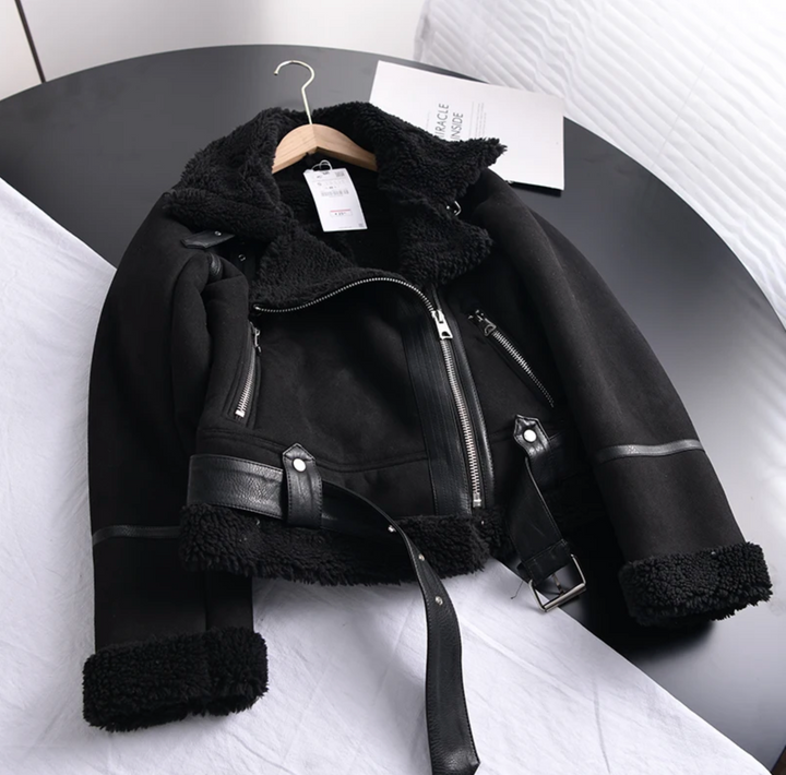 Antonia | Damen Taillierte Warme Wildlederjacke