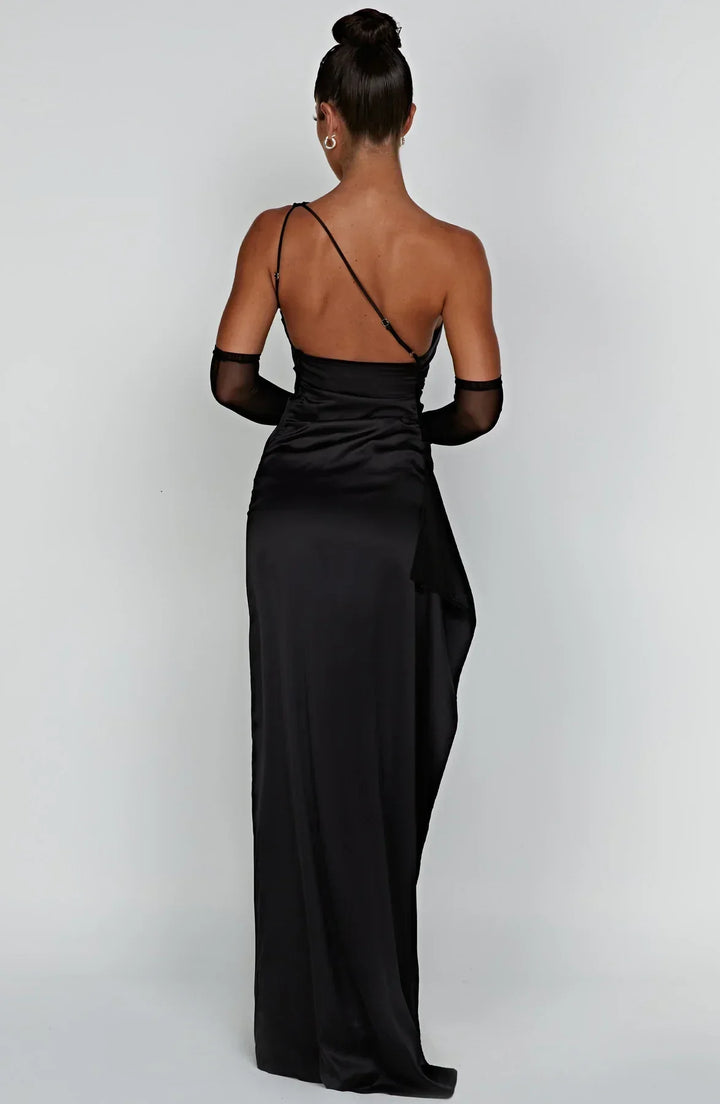 Emilia | Women&