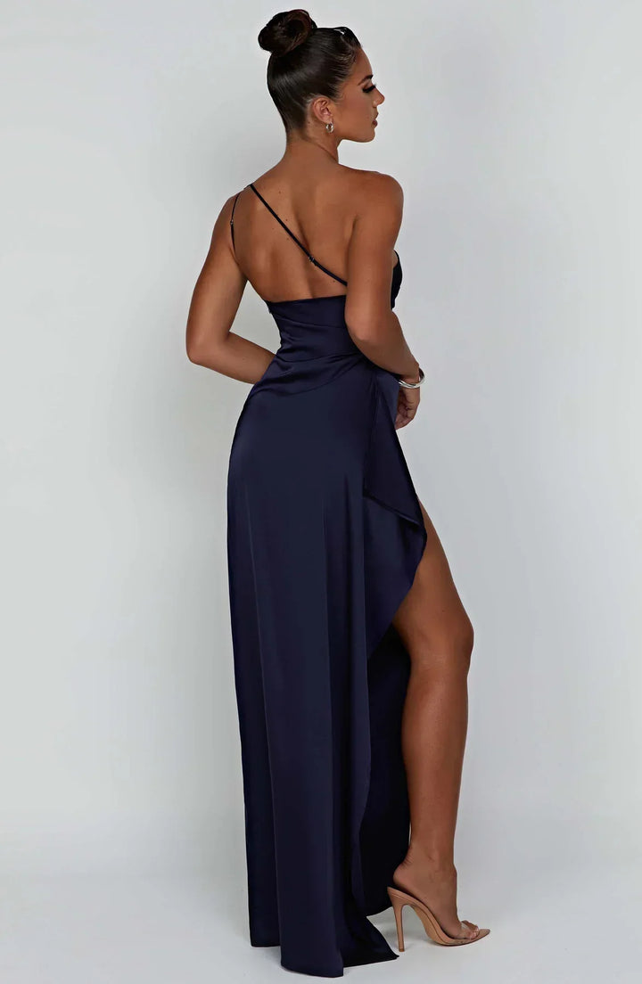 Emilia | Women&