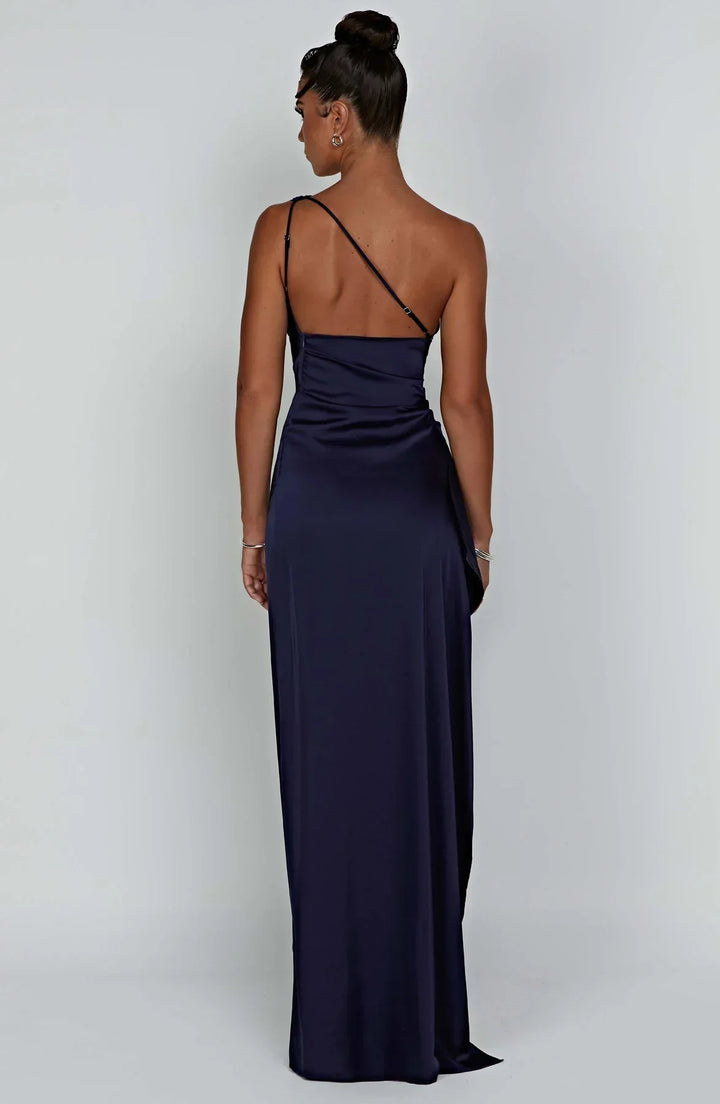Emilia | Women&