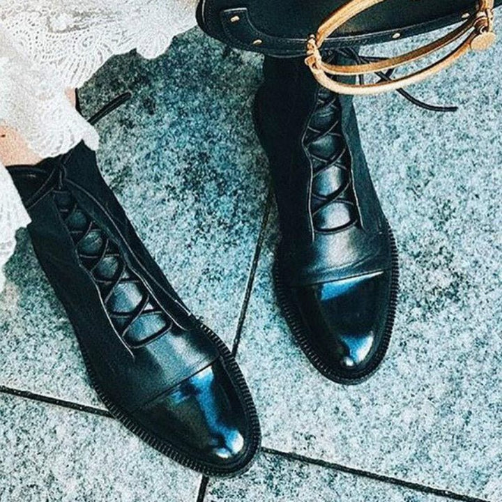 Shaneela | Bottines noires à petit talon pour femmes