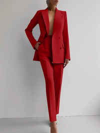 Corinne | Completo elegante sagomato da donna con bottoni