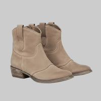 Jara | Stivaletti in pelle scamosciata stile western da donna